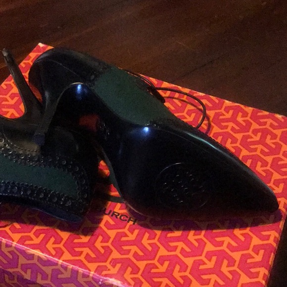 Tory Burch Heel Booties - Picture 3 of 4